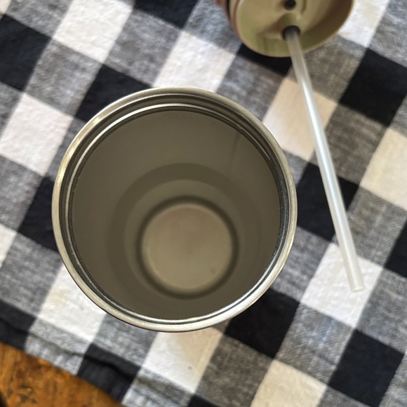 Stanley Ice Flow Flip Straw Coral Insulated Tumbler with Handle - Picture 6 of 7